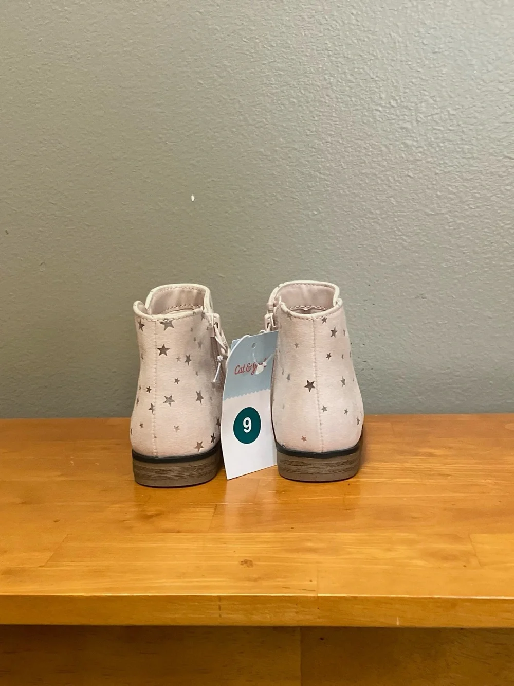 Cat & Jack Penelope Ankle Boots, Blush with Silver Stars - Size 9T (NEW w/Tags)